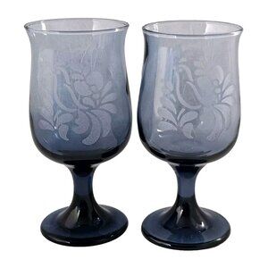 2 Pfaltzgraff Folk Art Blue Wine Glasses 8oz etched bird goblets 5.5" vintage